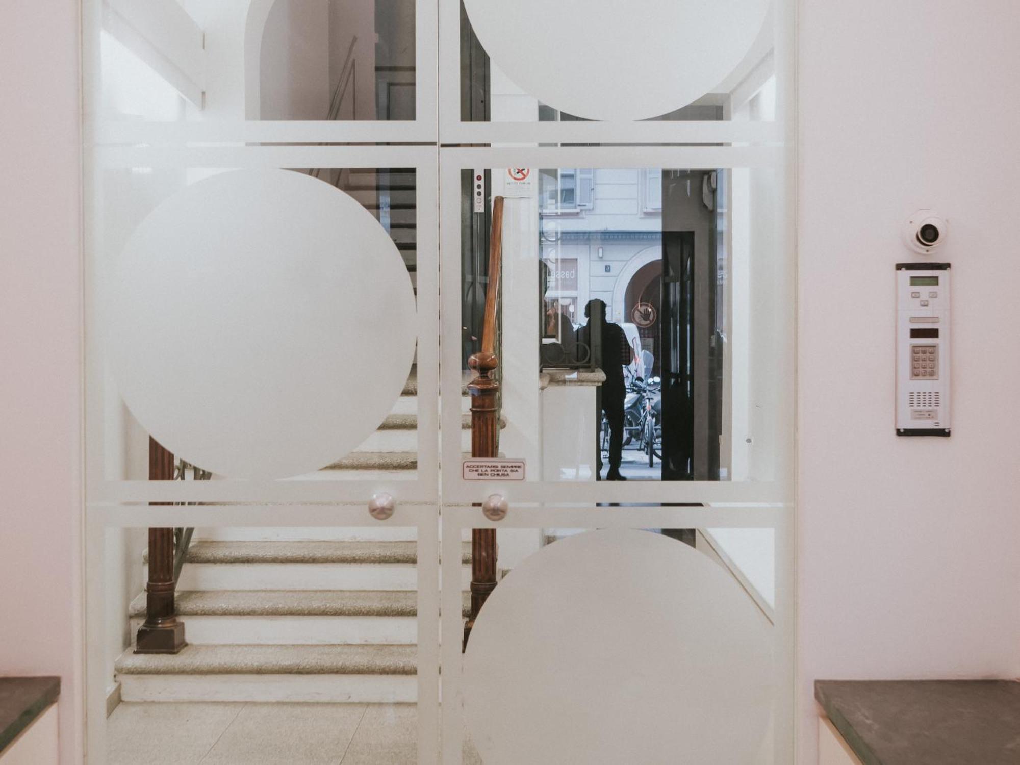 Prestige Boutique Homes - San Babila ミラノ エクステリア 写真